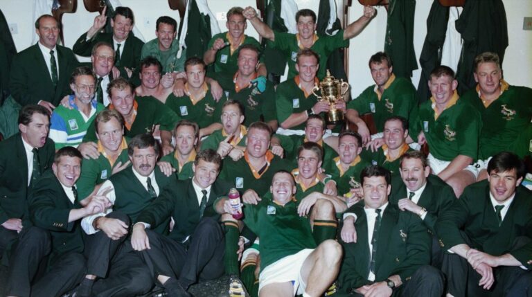 1995-Springboks-David-Rogers-Getty-Images-e1750239540709.jpg