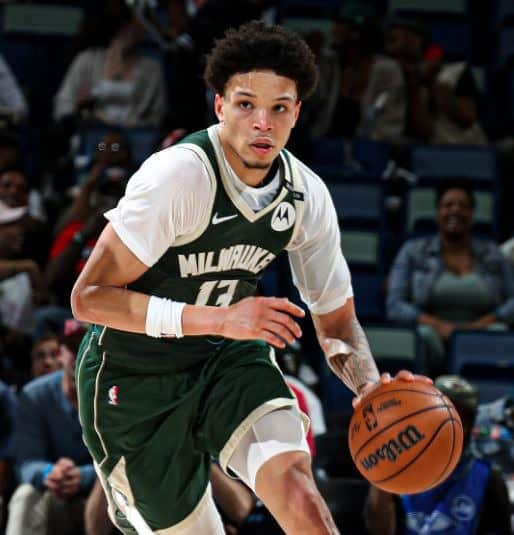 Bucks-Re-Sign-Ryan-Rollins-to-Three-Year-12M-Deal.jpg