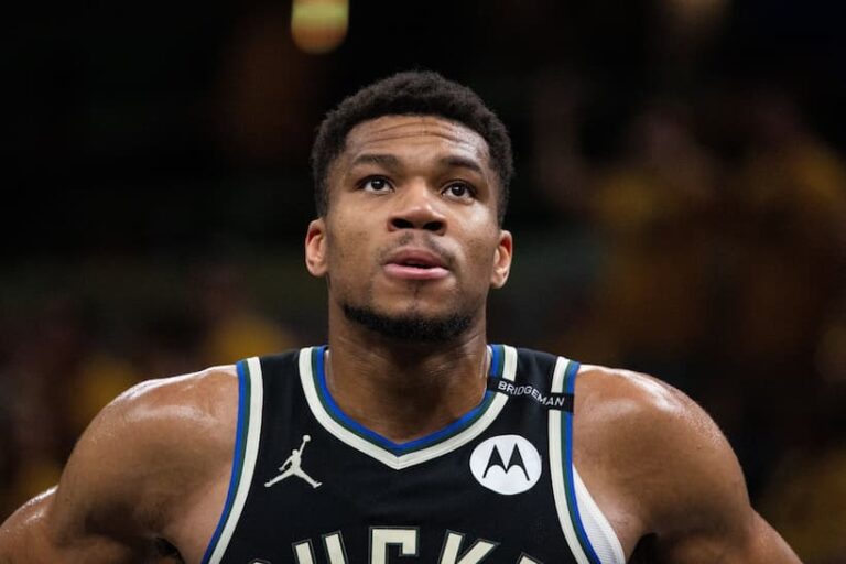 Giannis-Antetokounmpo-Bucks-pic.jpg