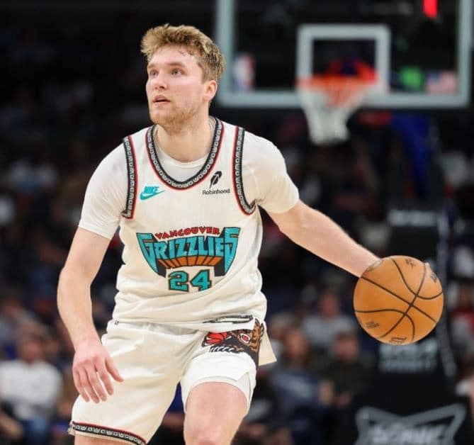 Grizzlies-Re-Sign-Cam-Spencer-to-Four-Year-10.5M-Contract.jpg