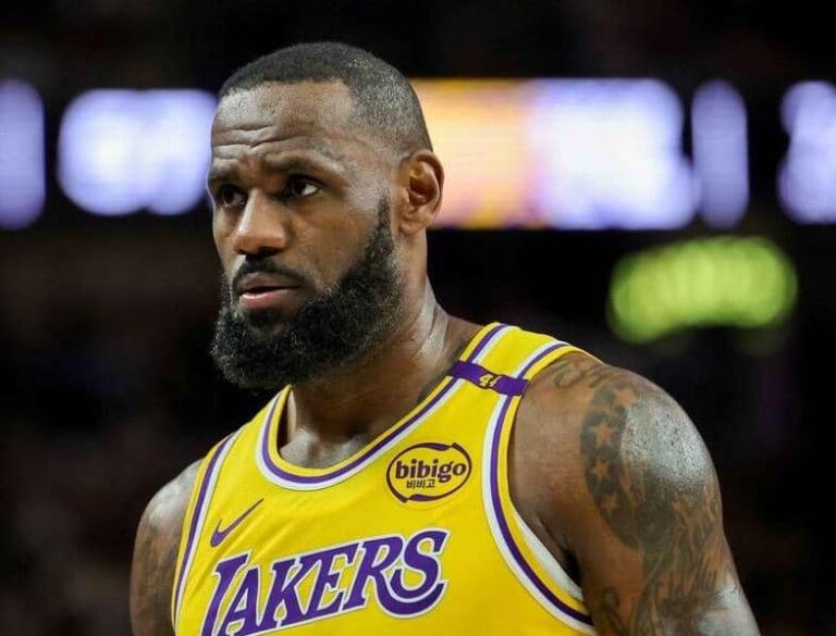 LeBron-James-Trade-to-Mavericks-Gaining-Steam-Ahead-of-NBA-Free-Agency.jpg