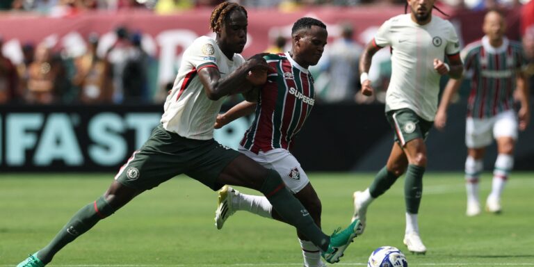 fluminense-s-jhon-arias-in-action-with-chelsea-s-trevoh-chalobah.JPG
