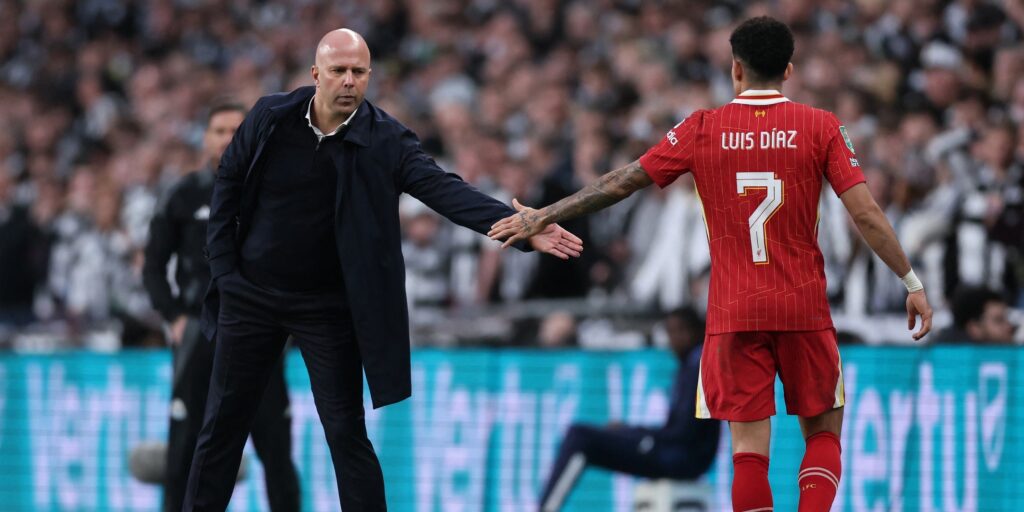 liverpool-s-arne-slot-and-luis-diaz.jpg
