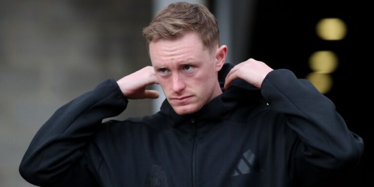 newcastle-united-s-sean-longstaff-arrives-at-the-stadium-before-the-match.JPG